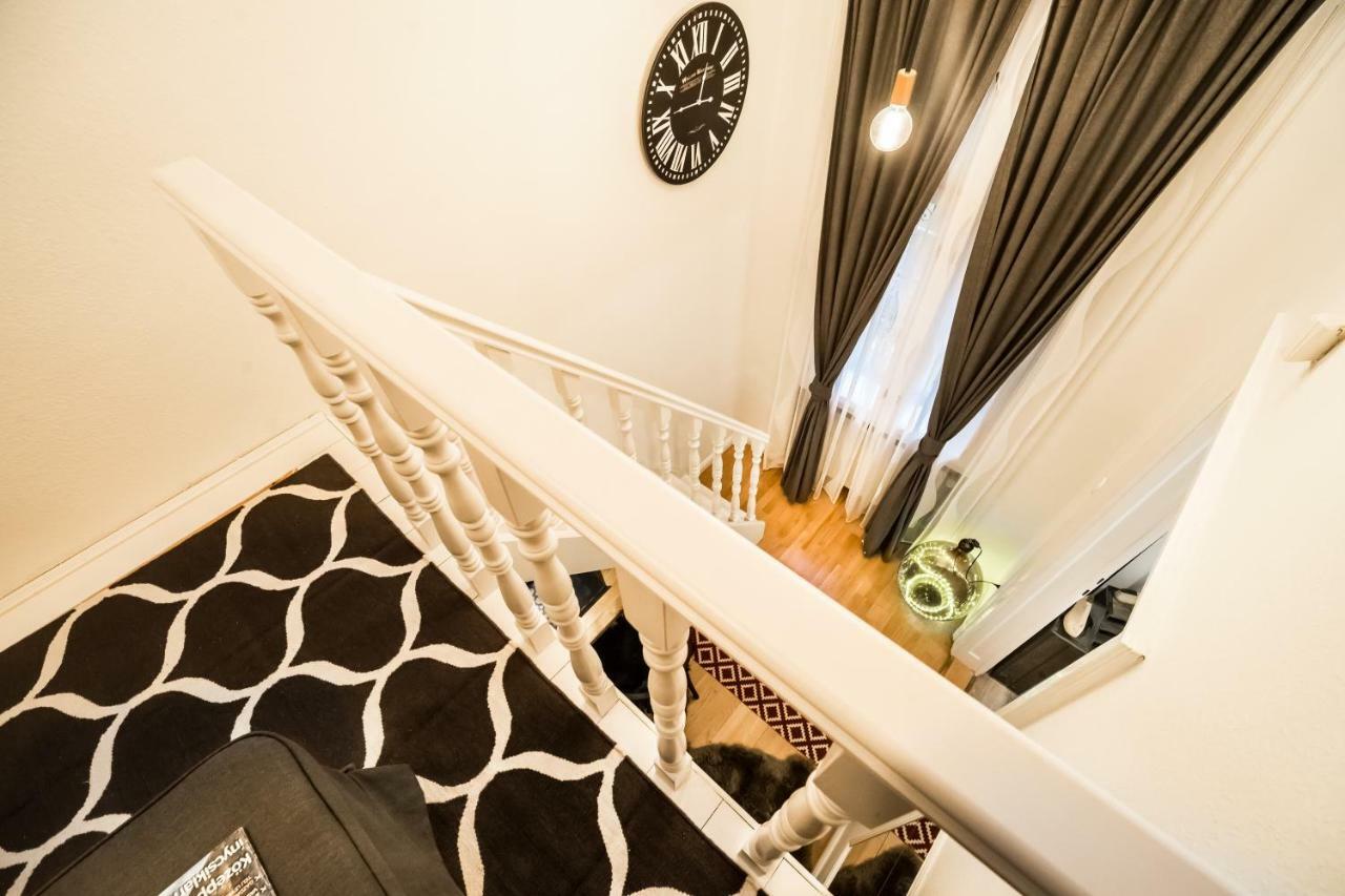 St Stephen Boulevard Apartment Next To Danube บูดาเปสต์ ภายนอก รูปภาพ